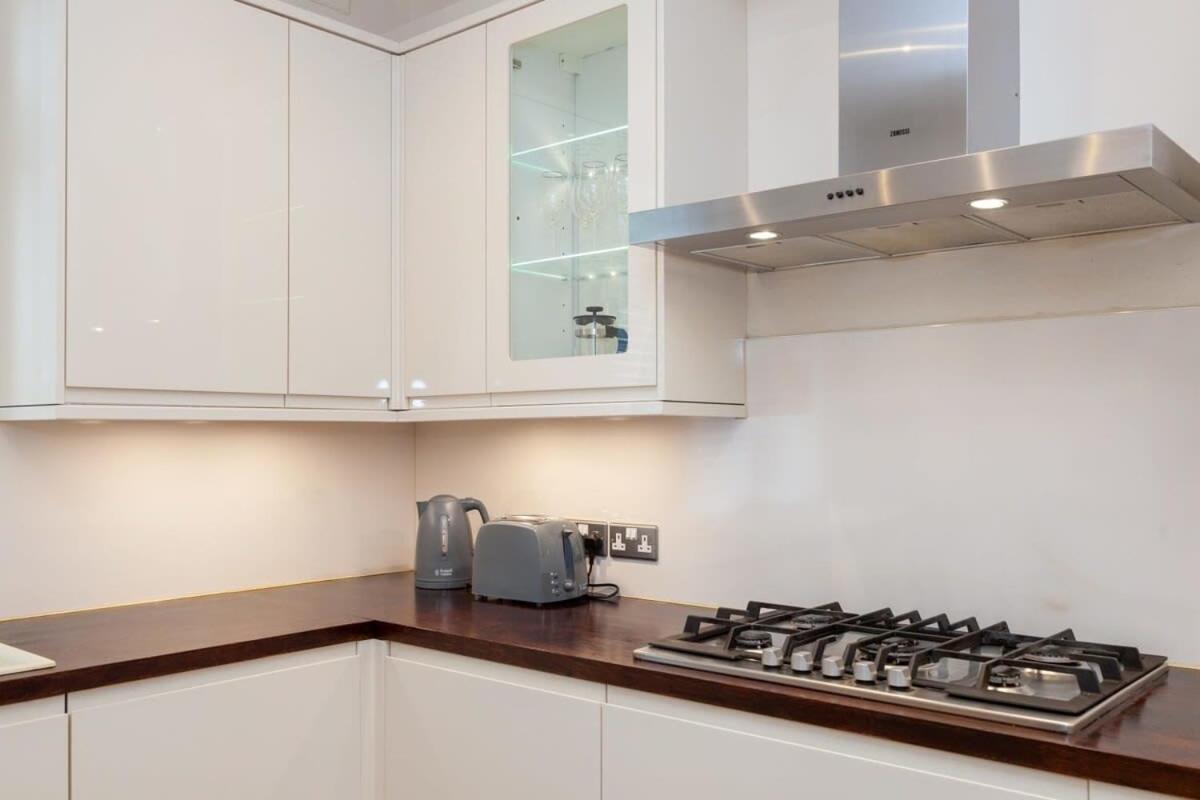 Spacious 2 Bedroom Maisonette In Stratford Londen Buitenkant foto