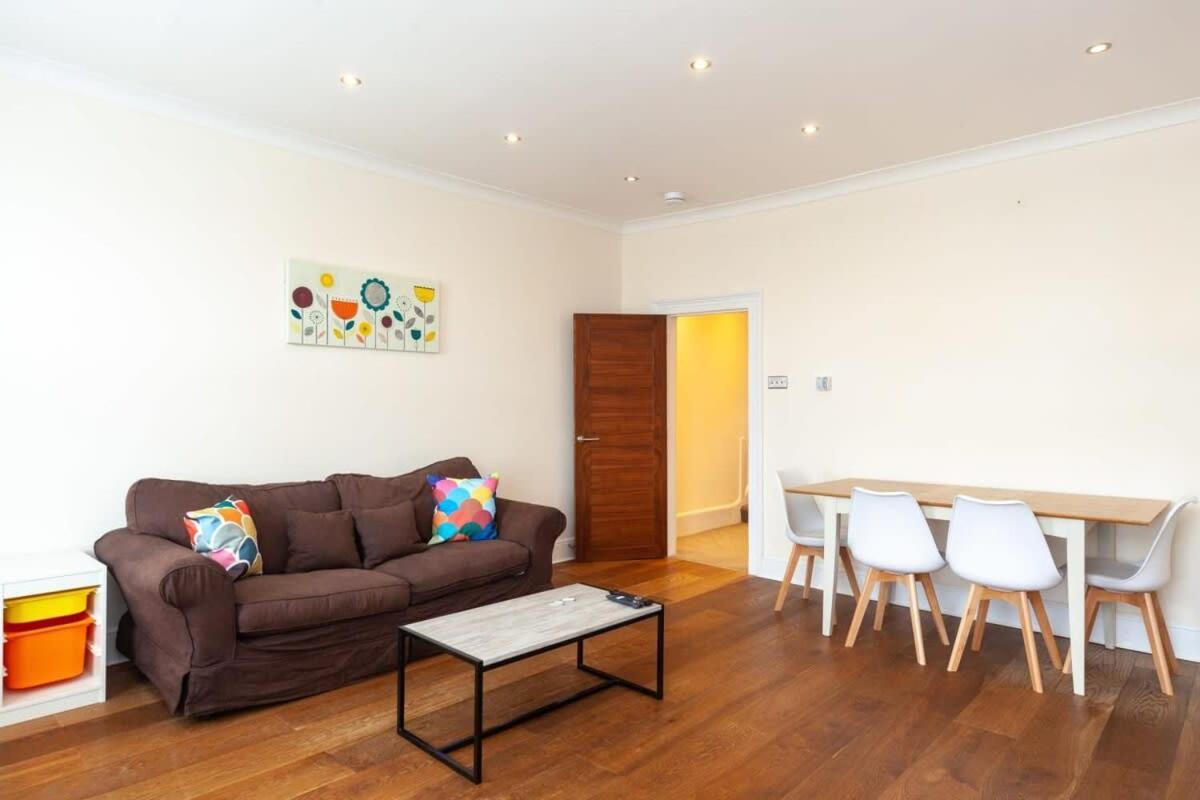 Spacious 2 Bedroom Maisonette In Stratford Londen Buitenkant foto